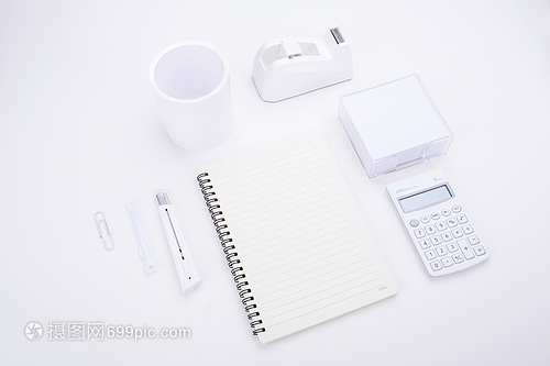 創新桌面文具，提升辦公效率與美學享受